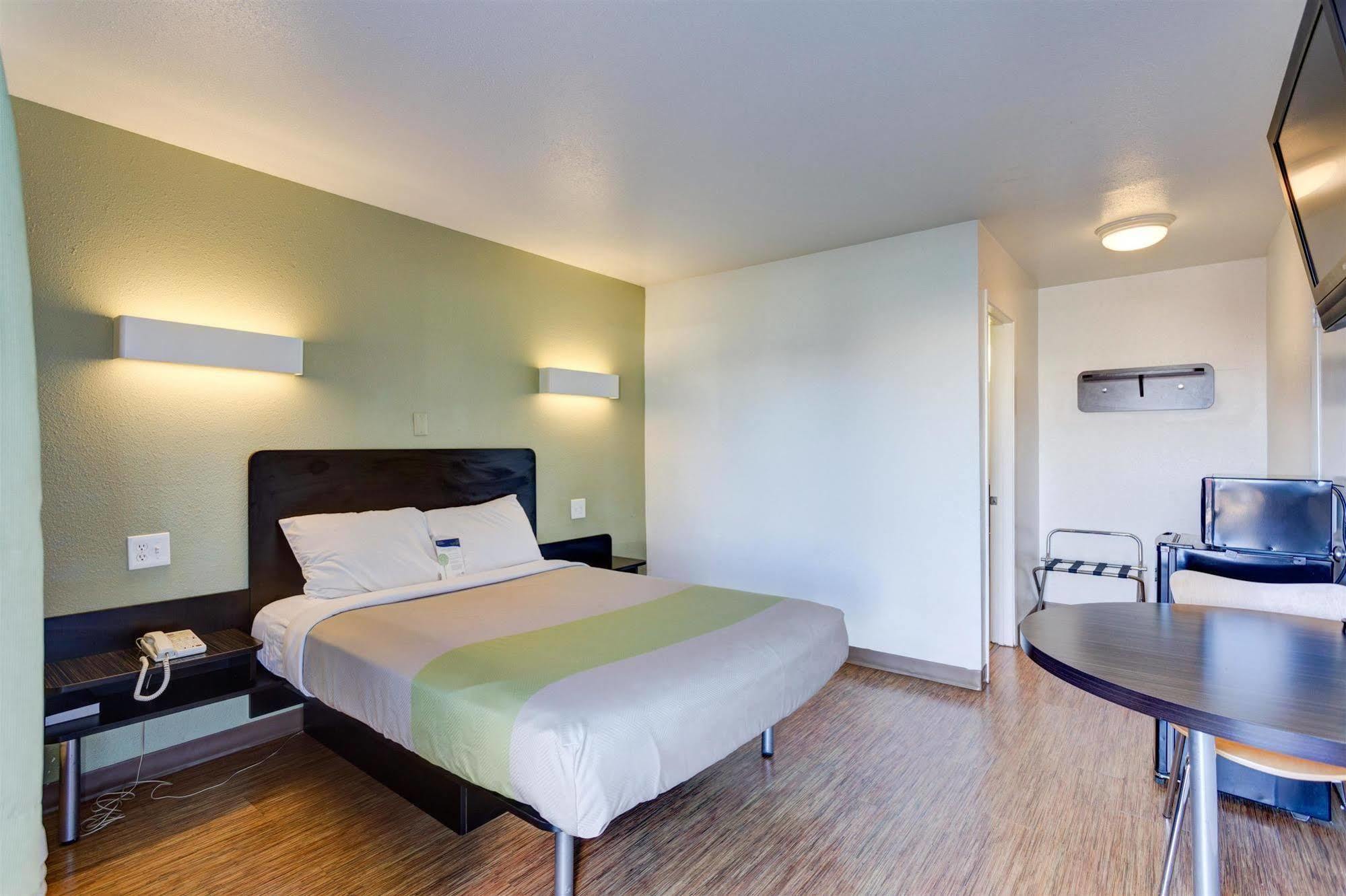Americas Best Value Inn Bowling Green Extérieur photo